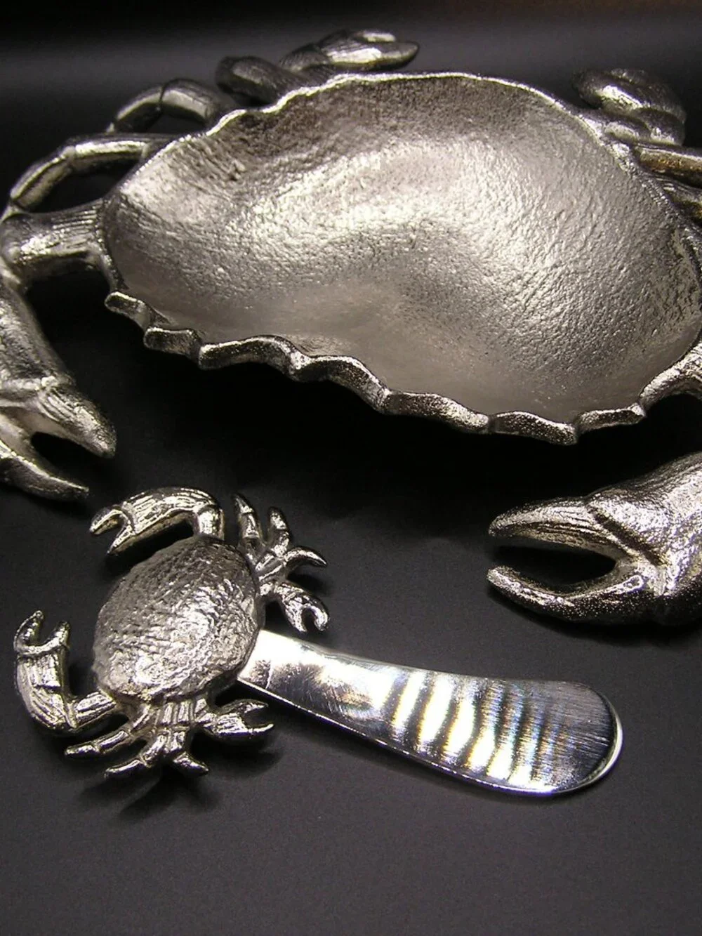 Crab Condiment Dish and Spreader